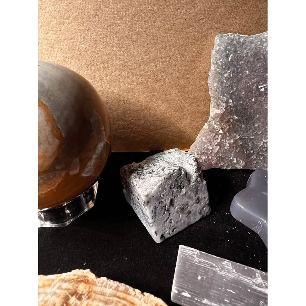 Assorted Crystal Collection - Picture 7 of 8